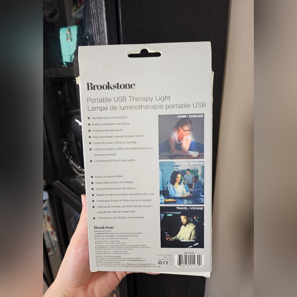 5 For $25✨️Brookstone Portable USB Plug In Light In Box - Picture 2 of 2